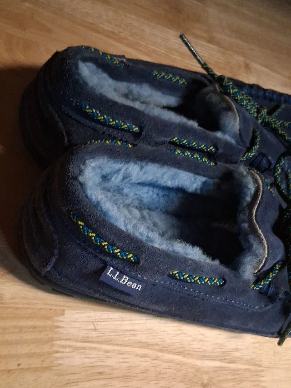L.L.Bean Kids Size 4 Blue Suede Shearling Moccasins Slipper Shoes